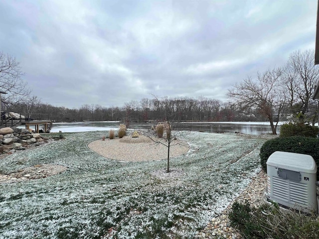 view of yard with a water view