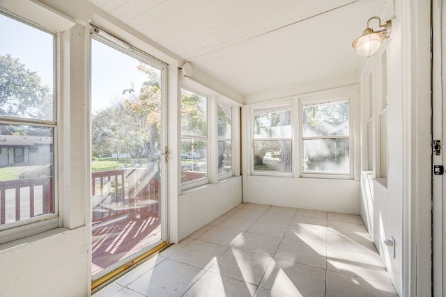 view of sunroom / solarium