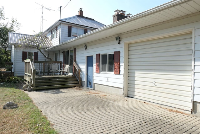 view of front facade featuring a deck