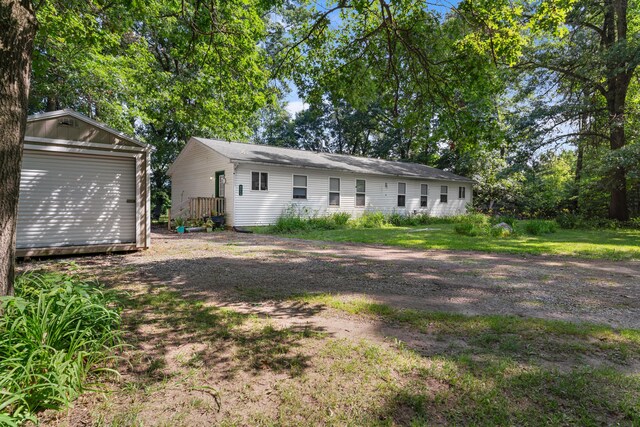 3714 W Hastings Lake Rd, Jonesville, MI 49250 - photo 5