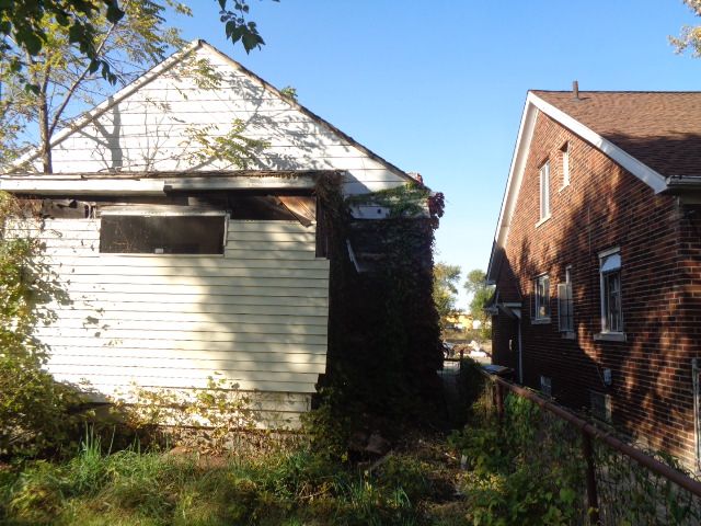 14390 Lappin St, Detroit, MI 48205 - view of home's exterior