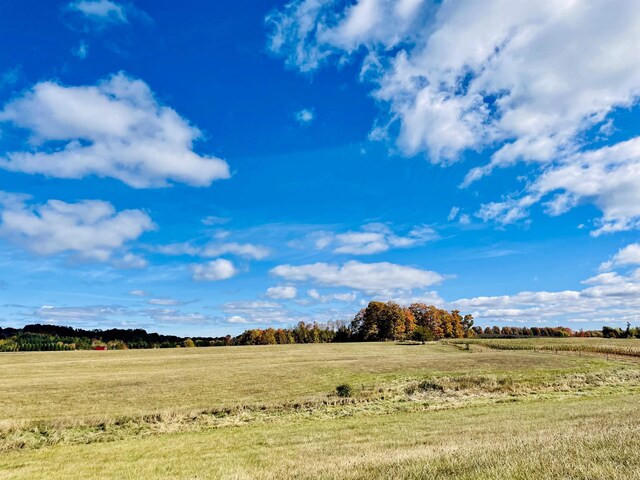 000 Zawora Rd, Kewadin, MI 49648