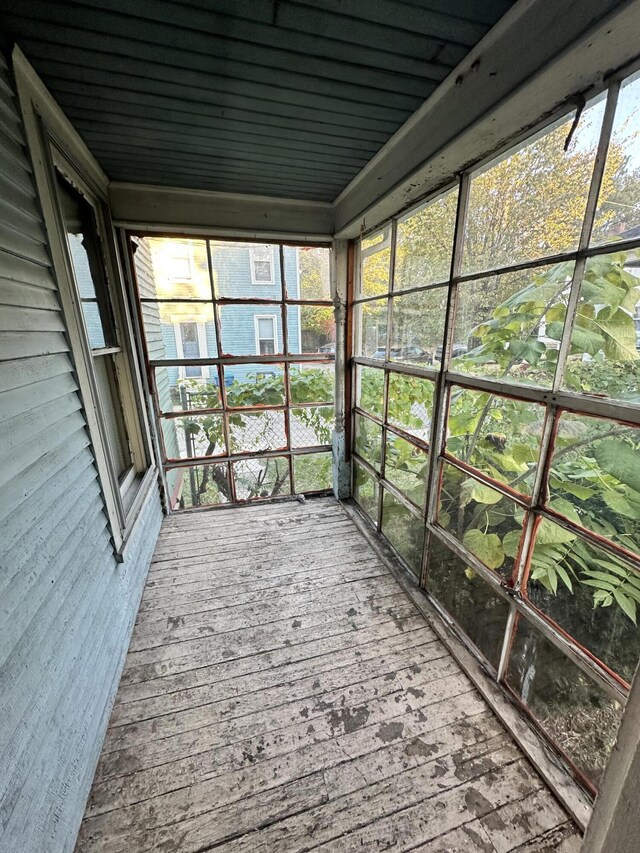 925 W Lovell St, Kalamazoo, MI 49007 - view of unfurnished sunroom