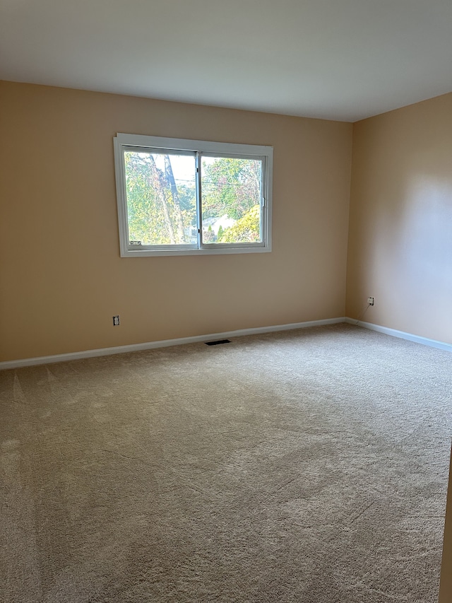 empty room with carpet