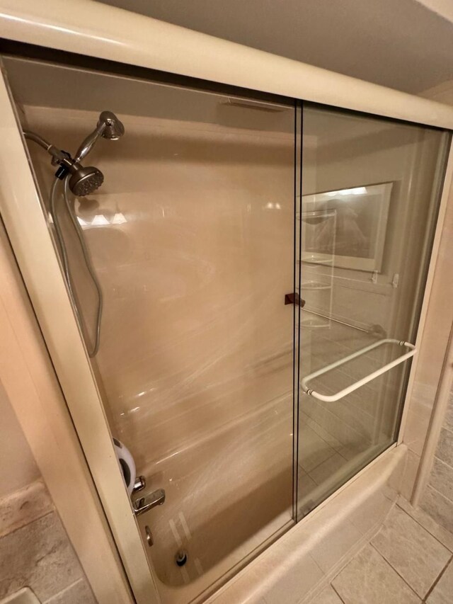 28164 Kendallwood Dr, Farmington Hills, MI 48334 - full bathroom featuring tile patterned flooring