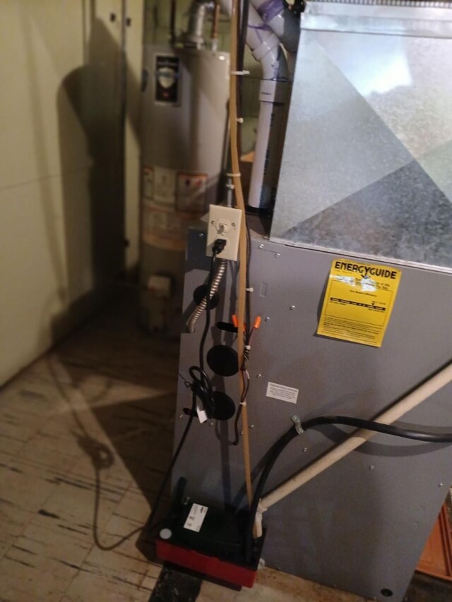 28164 Kendallwood Dr, Farmington Hills, MI 48334 - utility room featuring gas water heater
