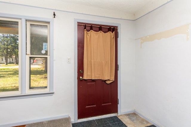 21048 Whitlock St, Farmington Hills, MI 48336 - doorway to property with stucco siding