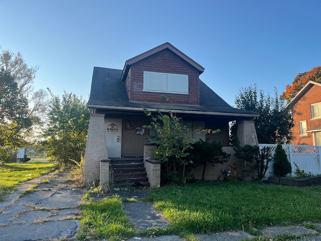 view of front facade featuring a porch