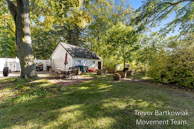 view of yard with a patio