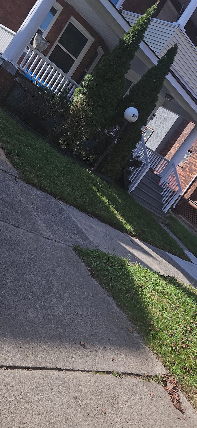 3937 Beniteau St, Detroit, MI 48214 - exterior view