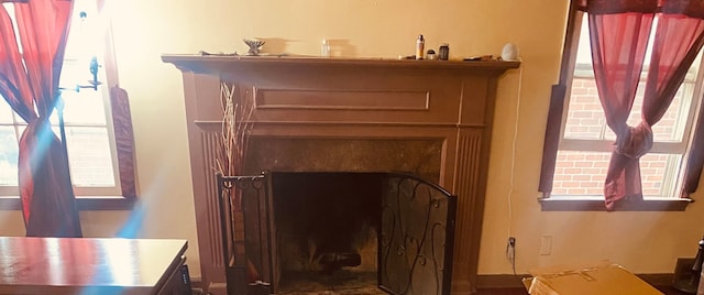 9223 Cheyenne St, Detroit, MI 48228 - dining area view of baseboards
