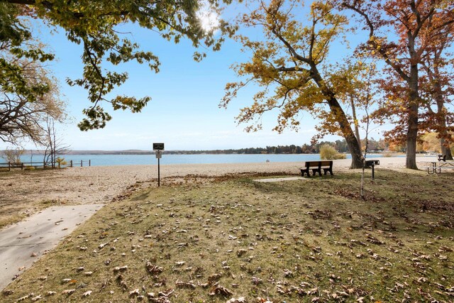 2001 Chippewa St, Traverse City, MI 49686 - view of home's community