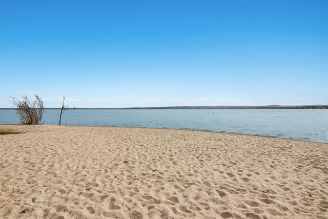 2001 Chippewa St, Traverse City, MI 49686 - water view