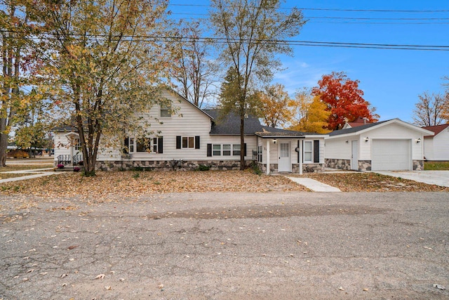 view of front facade with a garage