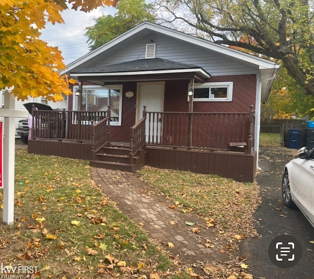 bungalow featuring covered porch