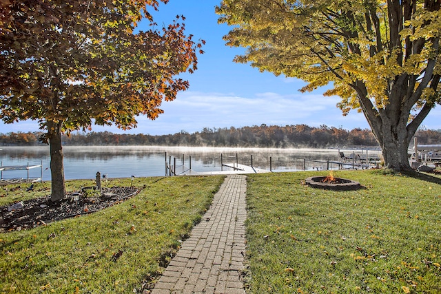 view of yard with a water view