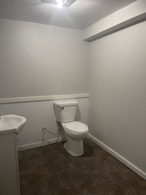 728 Webb St, Detroit, MI 48202 - photo 17
