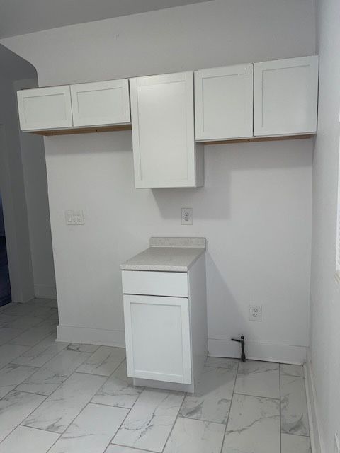 728 Webb St, Detroit, MI 48202 - photo 5