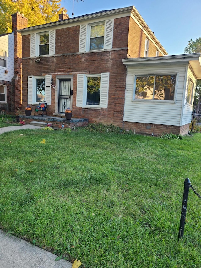 view of front of property with a front yard