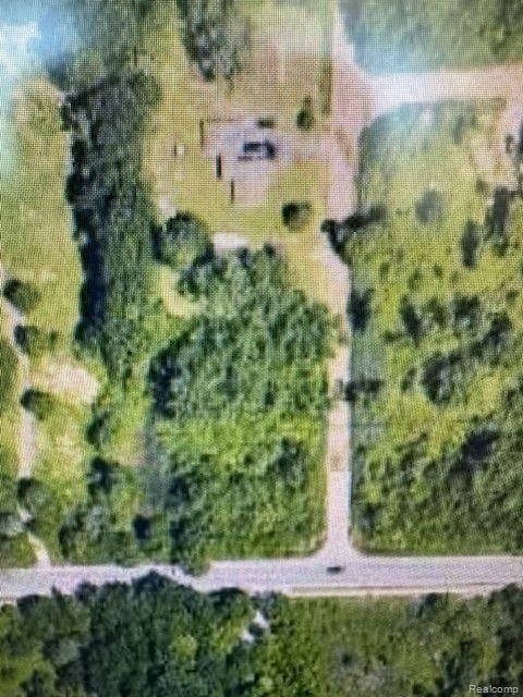 7827 Eames Ct, Independence, MI 48348 - photo 2
