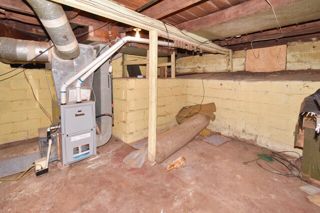 221 N 6th St, Niles, MI 49120 - view of unfinished below grade area