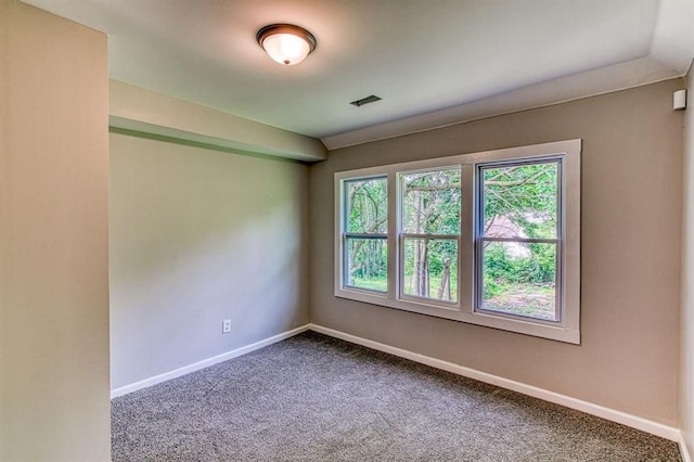 empty room featuring carpet