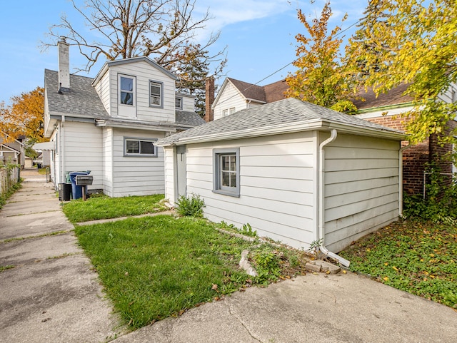 exterior space featuring a yard