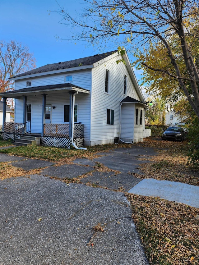 view of front of house with a porch