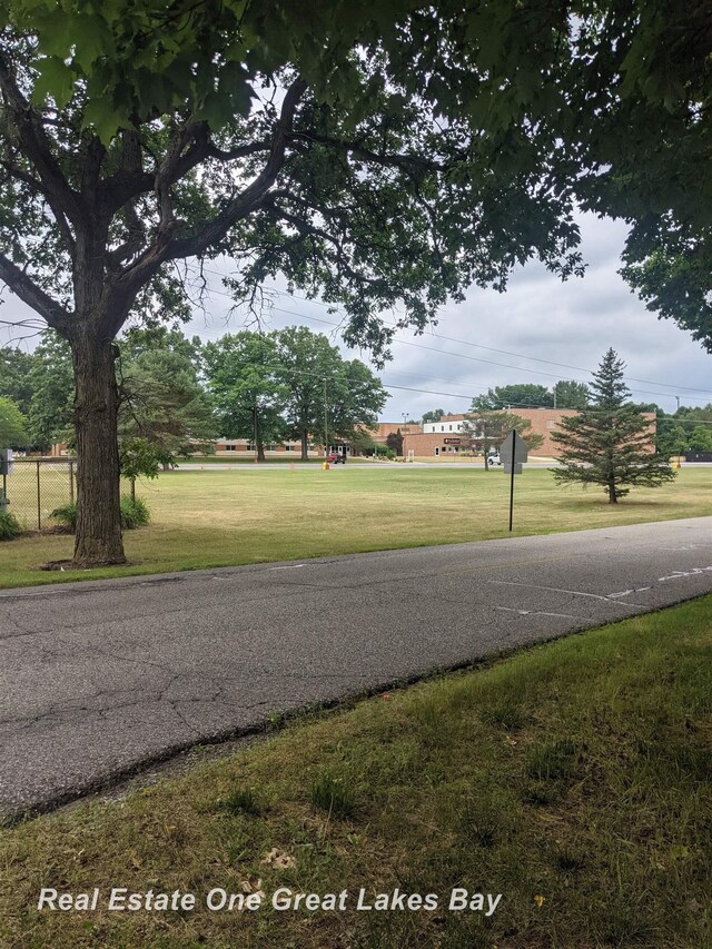 W Walnut St, Saint Charles, MI 48655