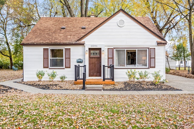 view of front of property