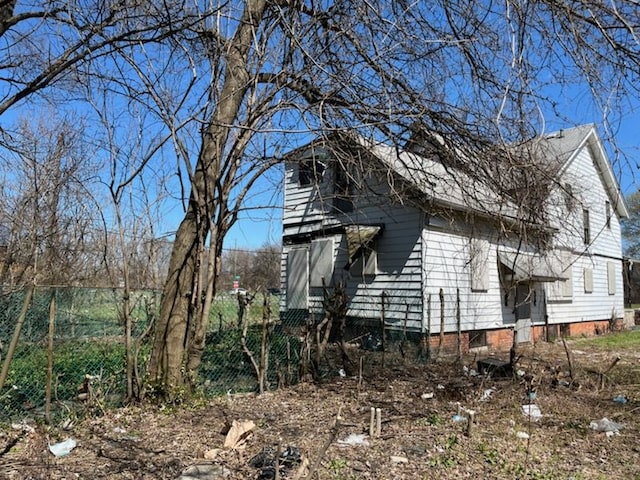 view of property exterior