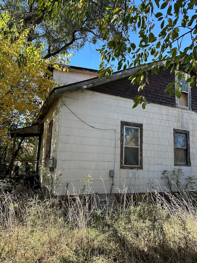 view of side of home