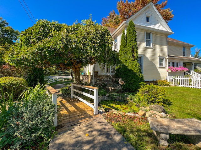 exterior space featuring a yard