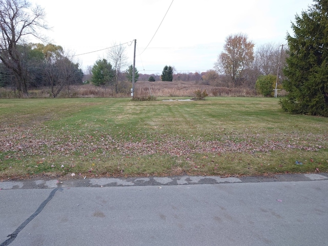 Listing photo 2 for 3715 E Chandler St, Carsonville MI 48419