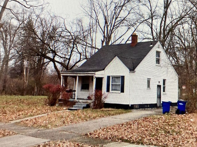 view of front of home featuring covered porch