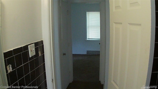 18498 Fielding St, Detroit, MI 48219 - hall with tile walls