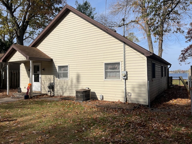 1928 Ackerson Lake Rd, Jackson MI, 49201, 1 bedrooms, 1 bath house for sale