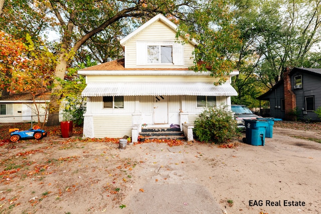 view of front of property