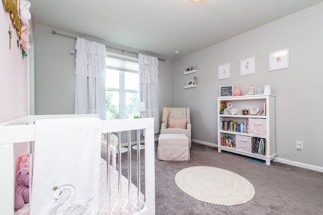 sitting room with carpet flooring