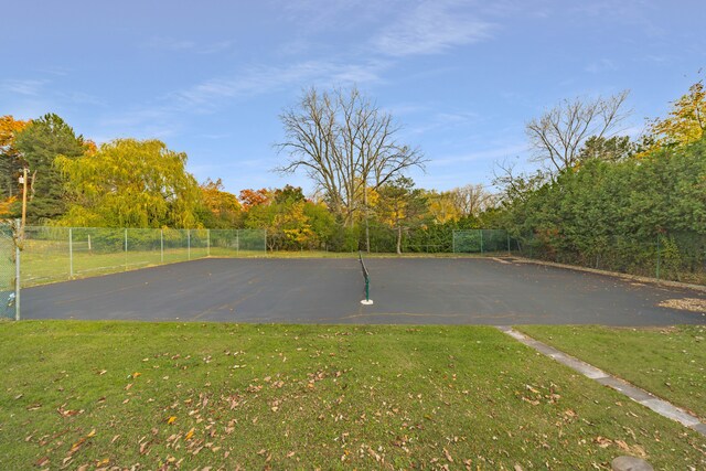 5731 Farmington Rd, West Bloomfield, MI 48322 - view of sport court
