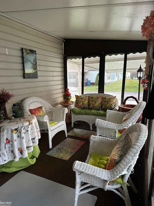 view of sunroom / solarium