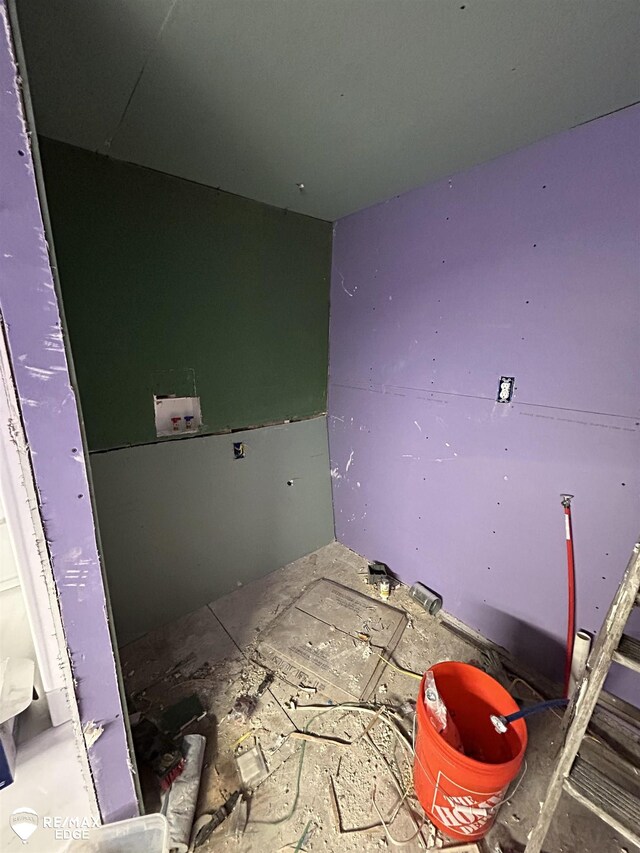 7174 Center Rd, Mount Morris, MI 48458 - view of unfurnished room