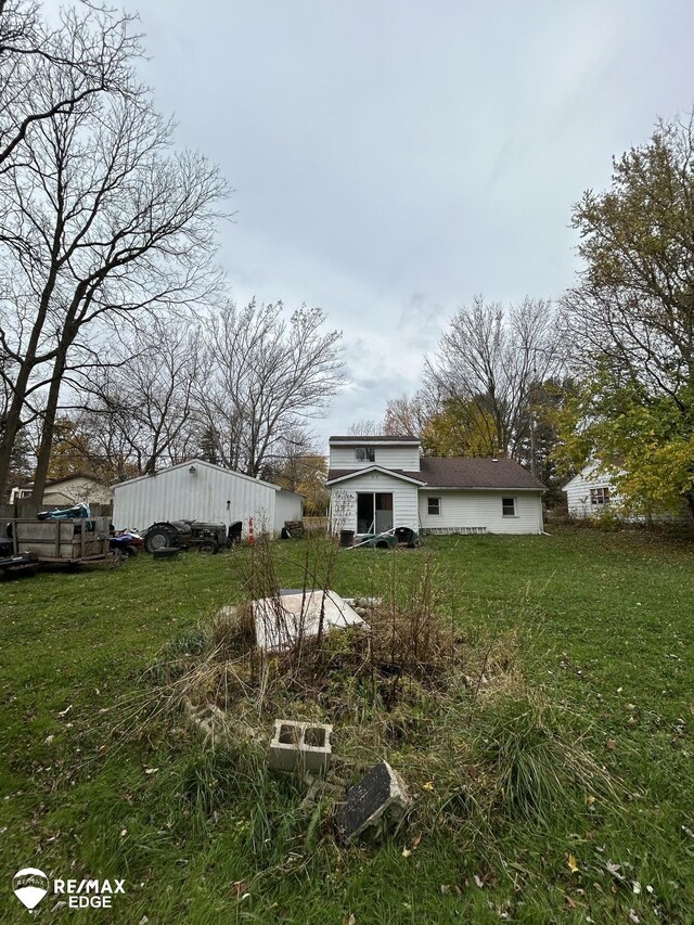 7174 Center Rd, Mount Morris, MI 48458 - view of grassy yard