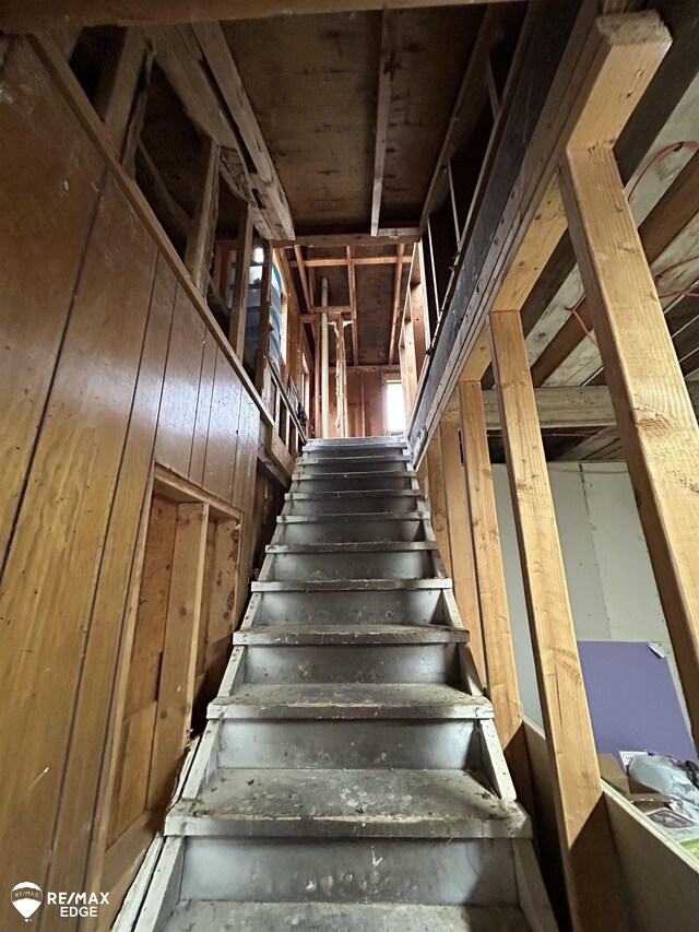 7174 Center Rd, Mount Morris, MI 48458 - view of stairway