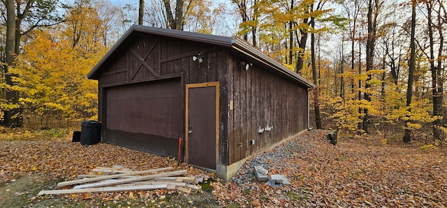 view of outdoor structure