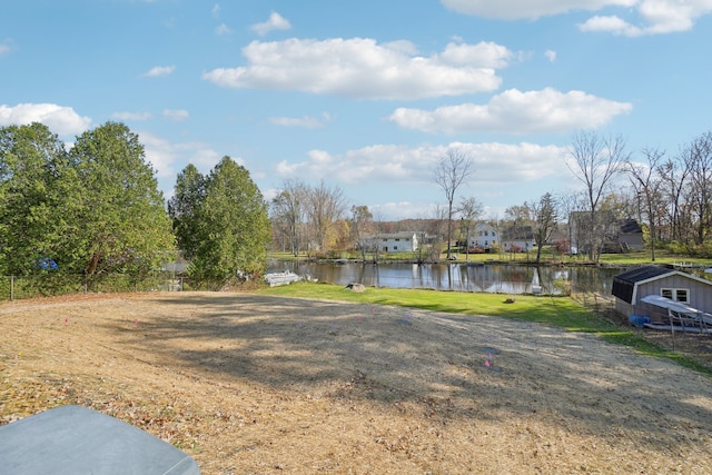 view of yard featuring a water view