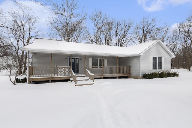 view of front of property featuring covered porch