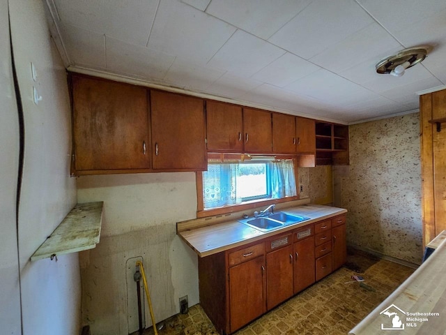 kitchen featuring sink