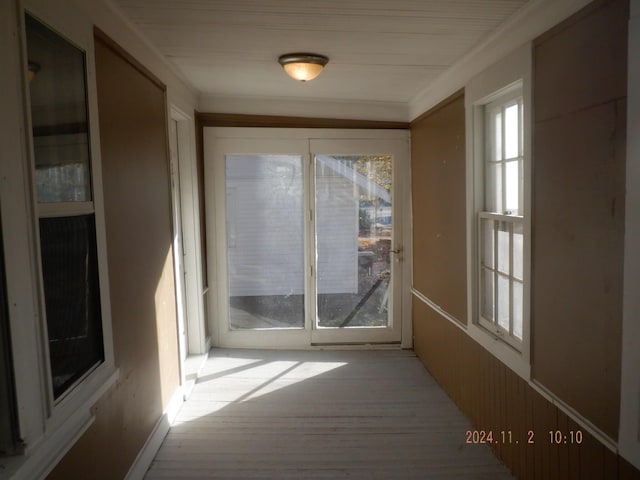 124 W Maple St, Kalamazoo, MI 49001 - view of unfurnished sunroom