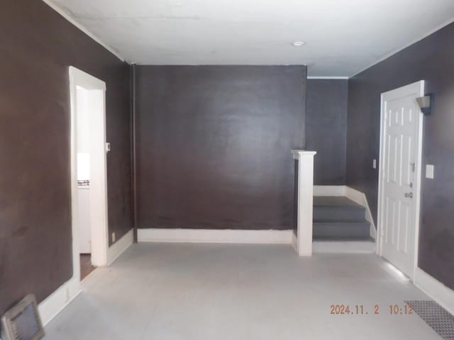 124 W Maple St, Kalamazoo, MI 49001 - unfurnished room featuring baseboards
